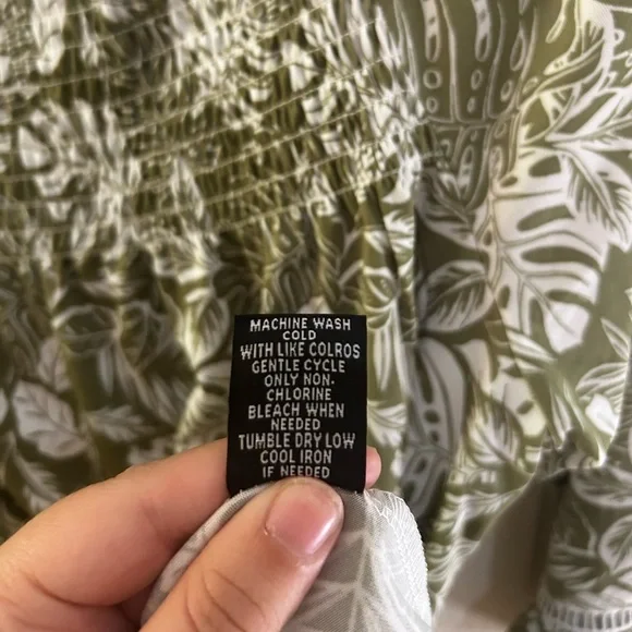 Robert Louis Lace Olive Floral Pattern Top 3/4 Sleeve - Picture 7 of 7